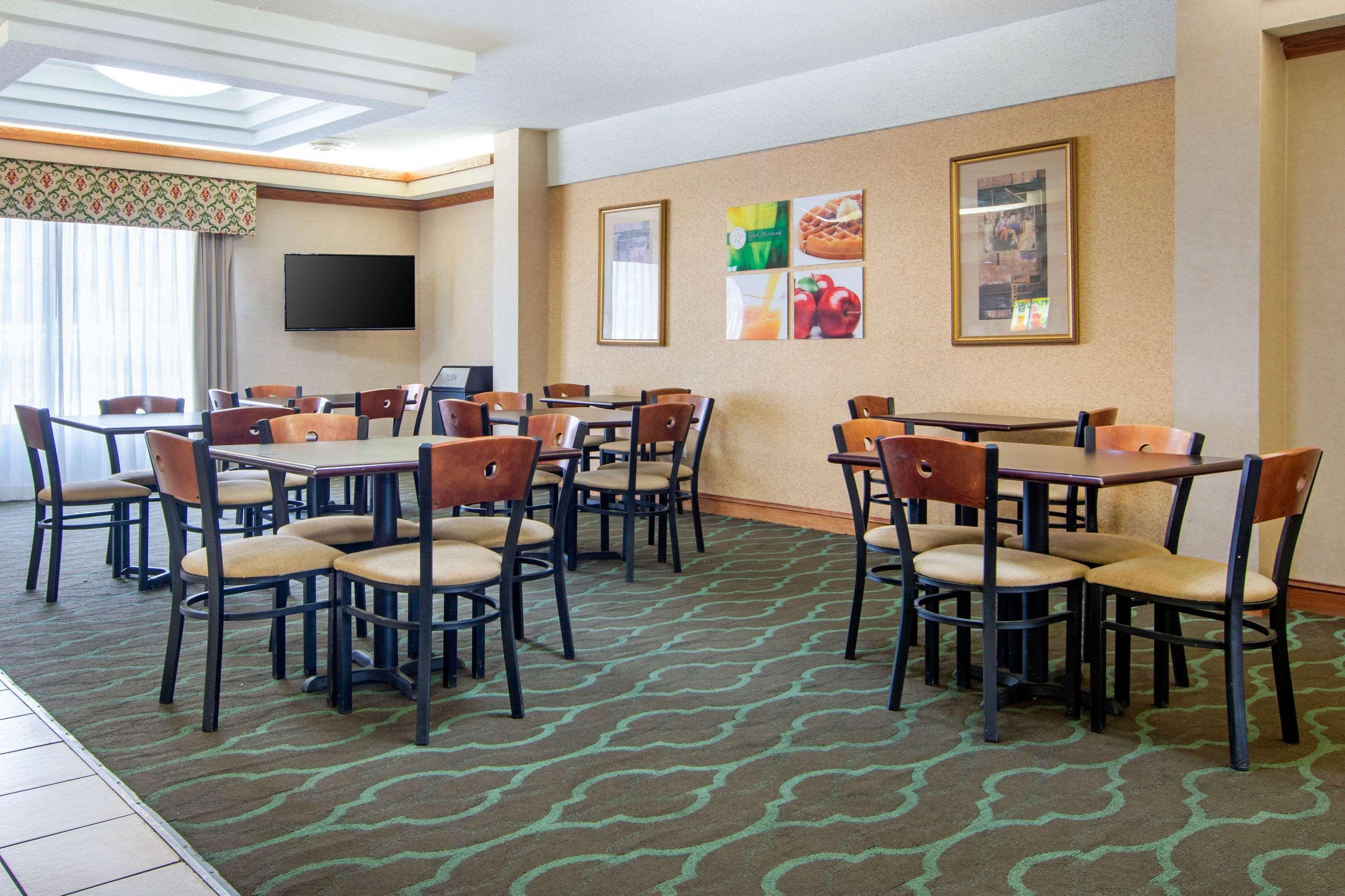 Quality Inn & Suites Decatur - Atlanta East Lithonia Exterior photo